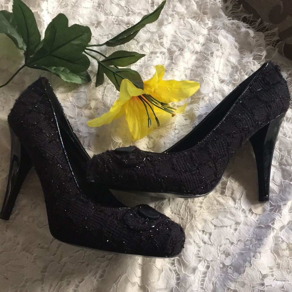 White House Black Market Black Pumps